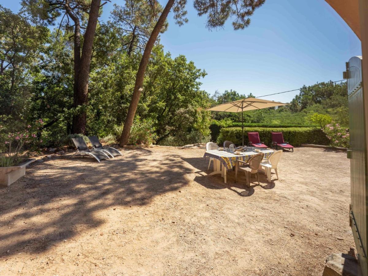 Holiday Home Les Ecureuils Saint-Pantaléon Extérieur photo