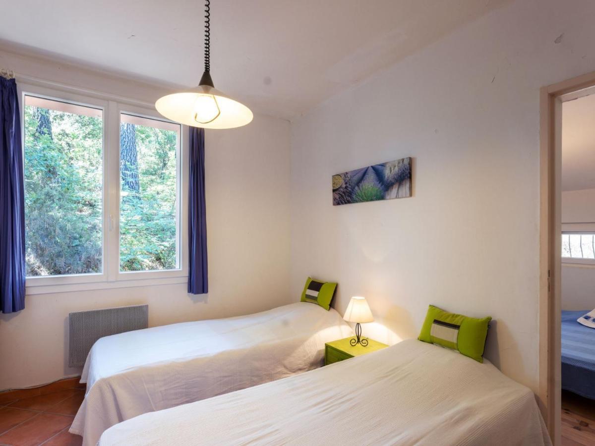 Holiday Home Les Ecureuils Saint-Pantaléon Extérieur photo