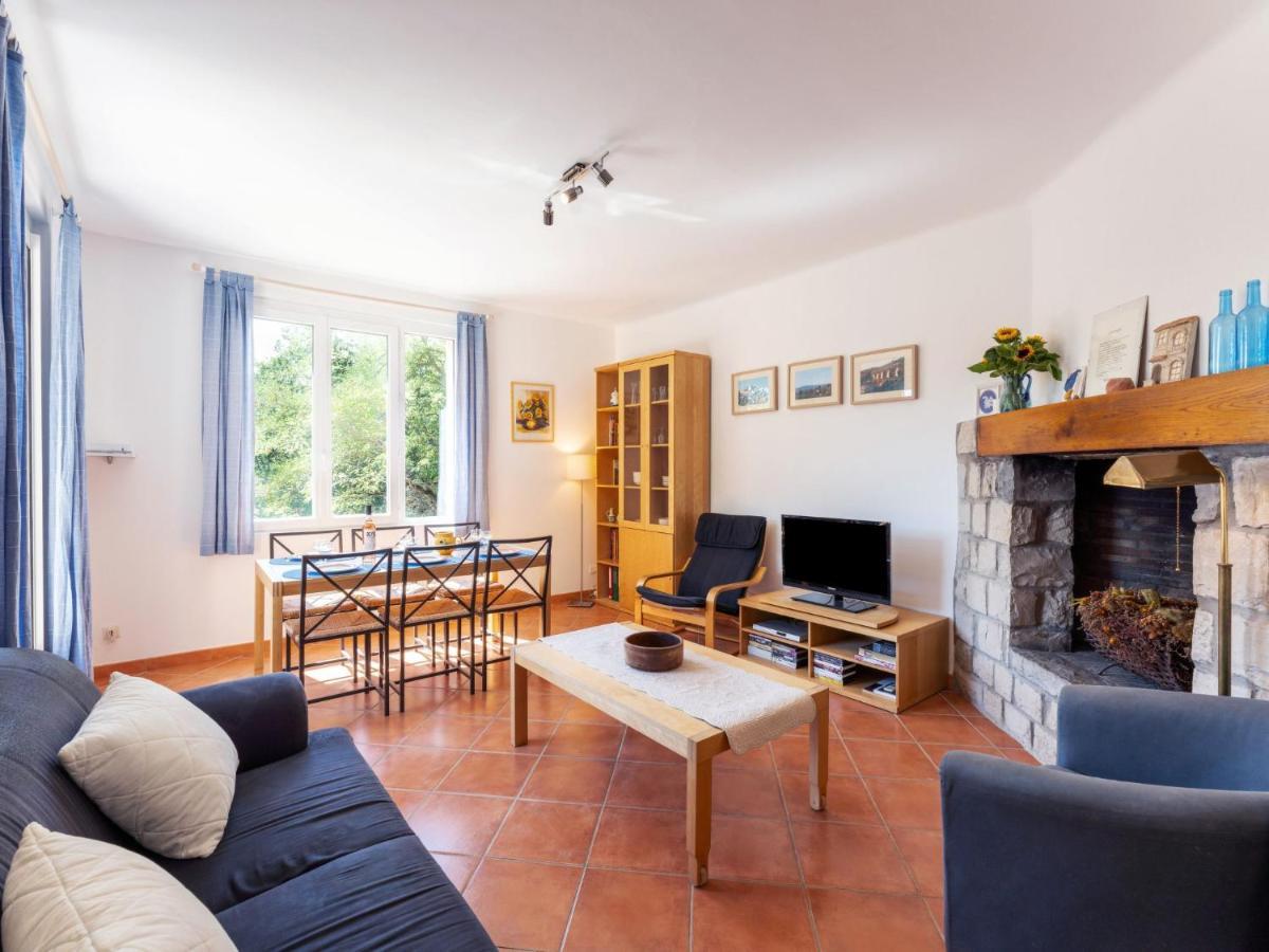 Holiday Home Les Ecureuils Saint-Pantaléon Extérieur photo